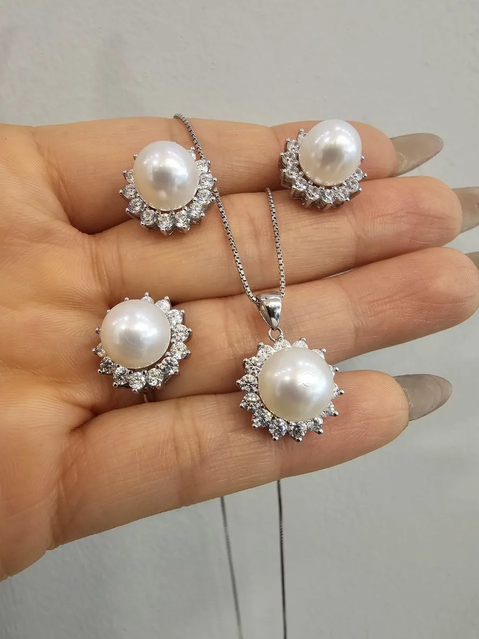 نیمست زنانه نقره